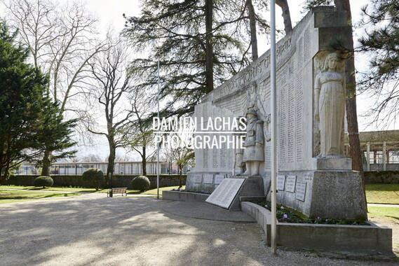patrimoine public voiron monuments morts 002