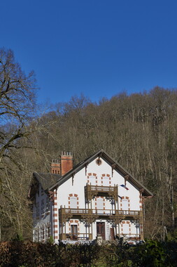 pays voironnais grande batisse st-geoire-valdaine chalet pajotiere 002