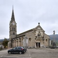 pays voironnais patrimoine religieux st-geoire-valdaine place eglise 005